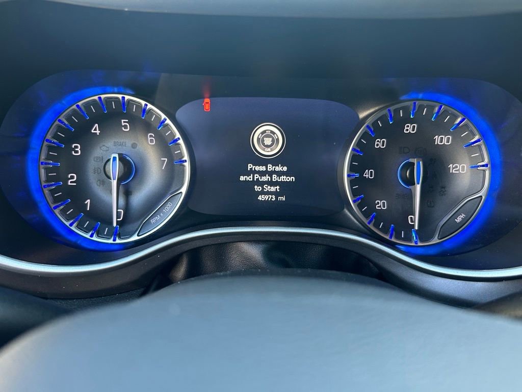 Certified 2024 Chrysler Pacifica Touring-L image 20