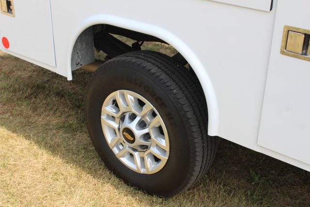 Used 2024 Chevrolet Silverado 2500 LT AWD/4WD image 24