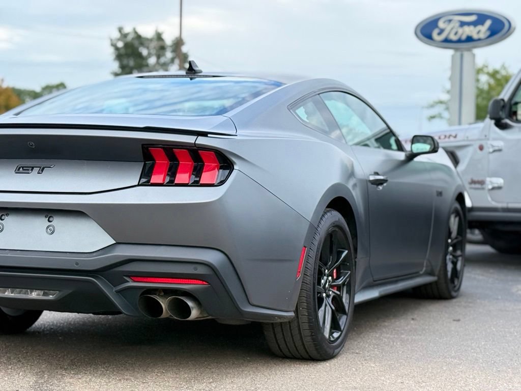 Used 2025 Ford Mustang GT Premium RWD image 36