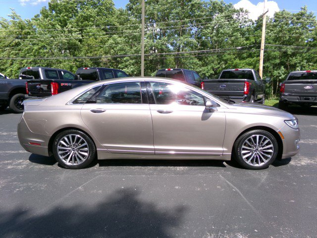 Used 2020 Lincoln MKZ AWD w/ Convenience Package image 9