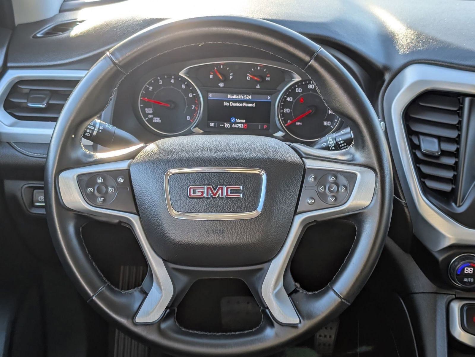 Used 2023 GMC Acadia SLT image 16