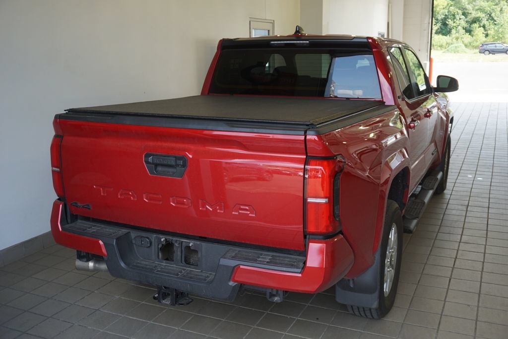Used 2025 Toyota Tacoma SR5 AWD/4WD image 13