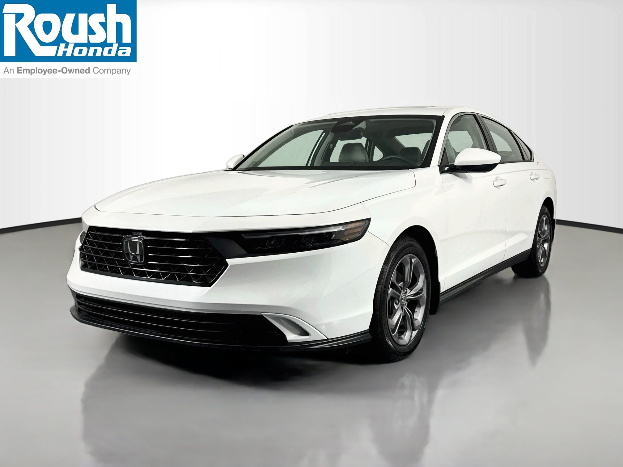 Certified 2024 Honda Accord EX image 1
