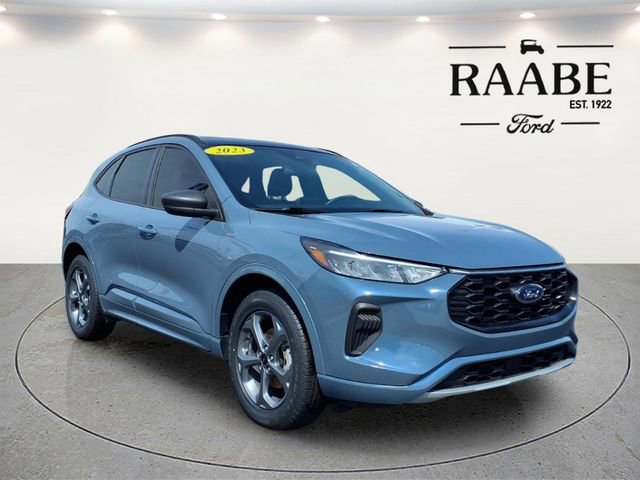 Used 2023 Ford Escape ST-Line image 1