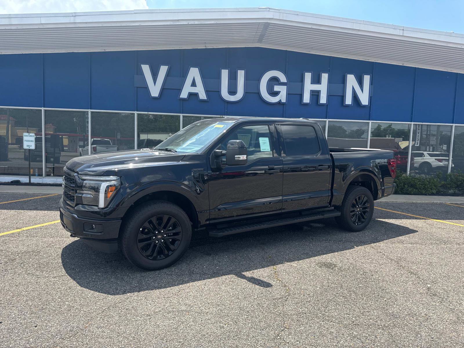 New 2025 Ford F150 Lariat w/ Equipment Group 502A High image 1