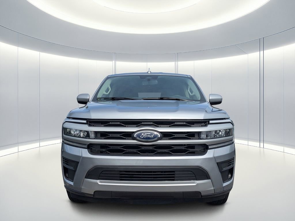 Used 2024 Ford Expedition XLT AWD/4WD image 9