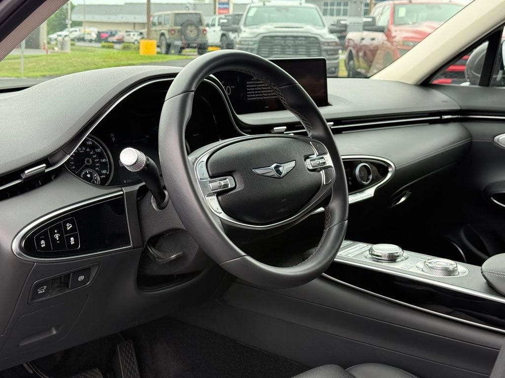 Used 2025 Genesis GV70 2.5T AWD/4WD image 25