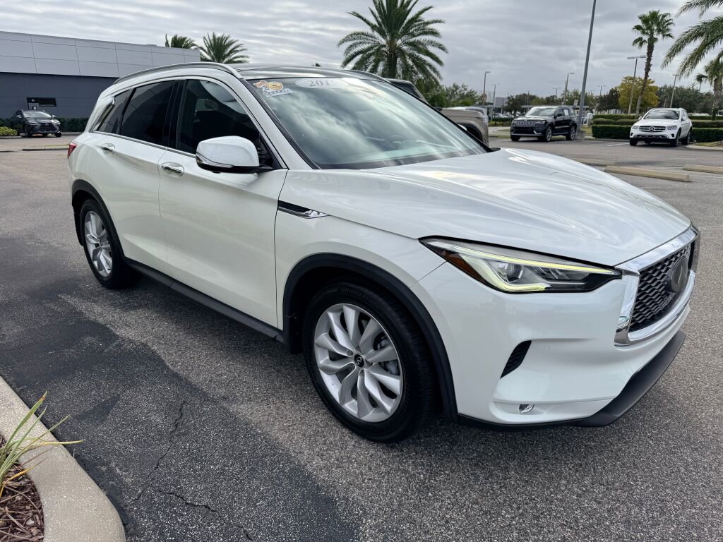 Used 2019 INFINITI QX50 Essential w/ Premium Heat Package image 4