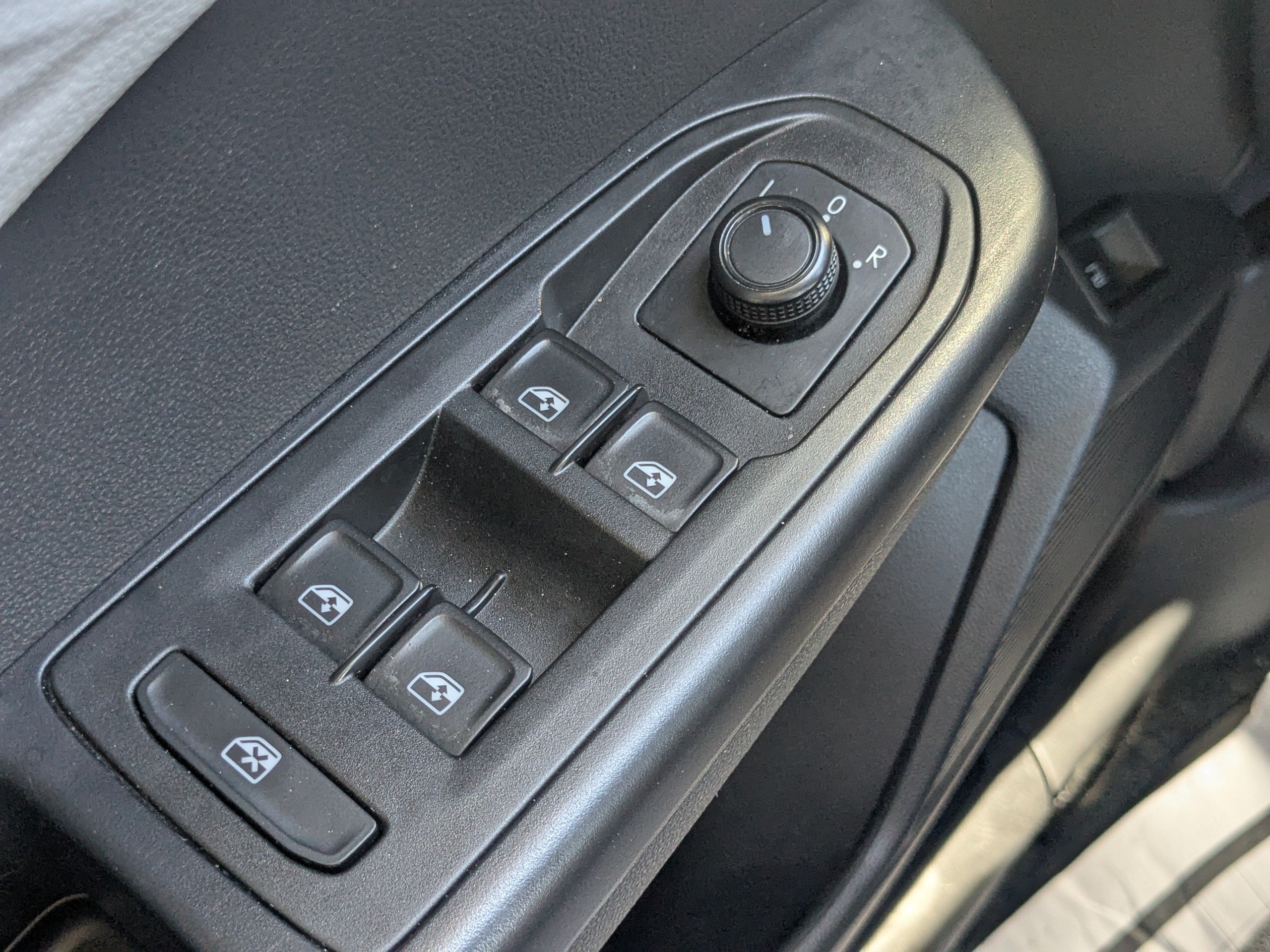 Used 2022 Volkswagen Taos S FWD image 21