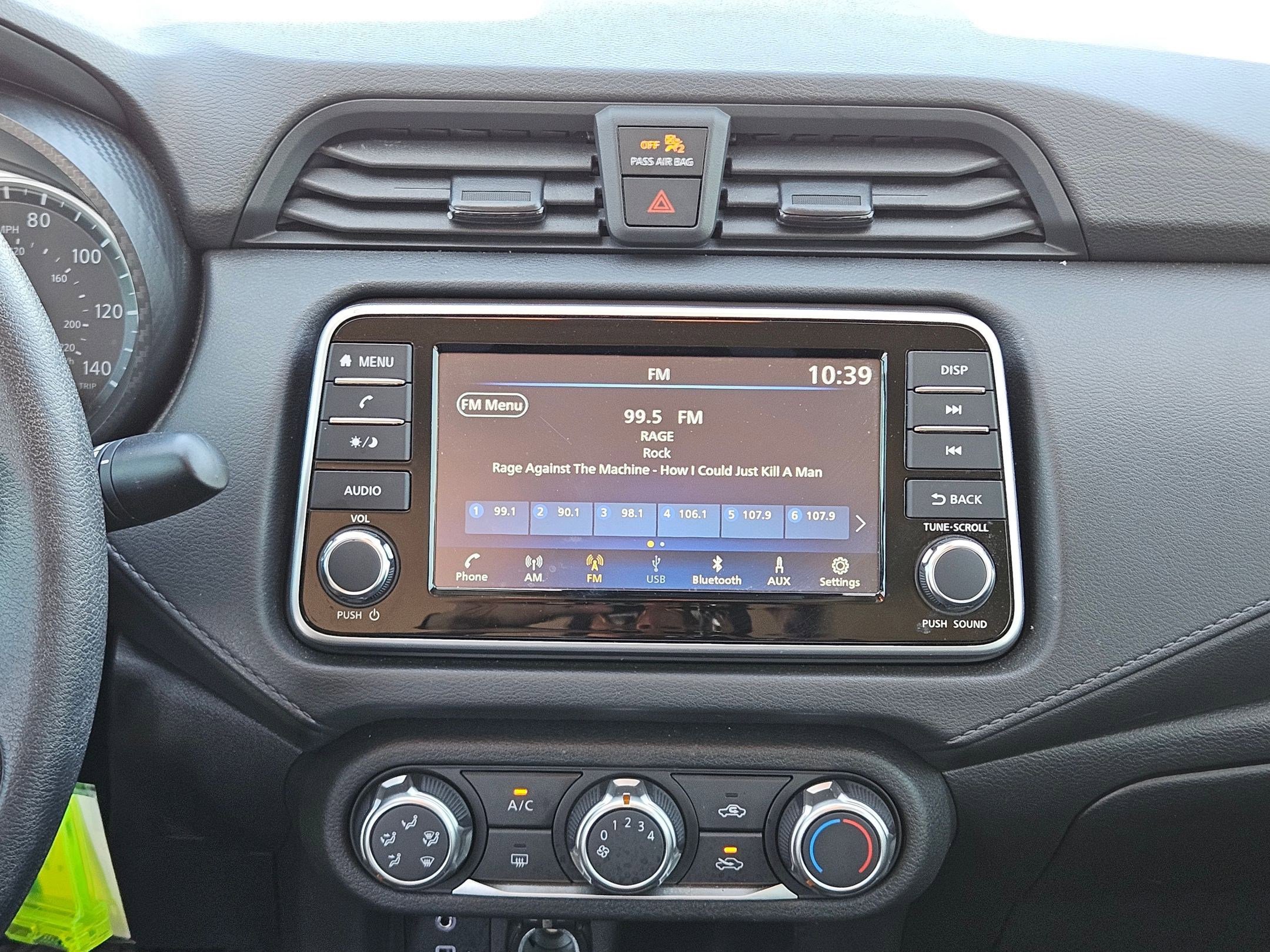 Used 2025 Nissan Versa S w/ S Plus Package image 17