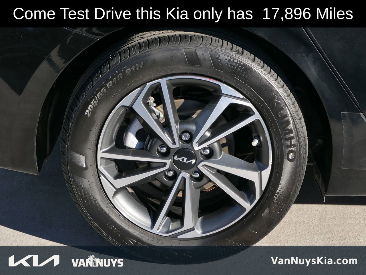 Used 2023 Kia Forte LXS image 9