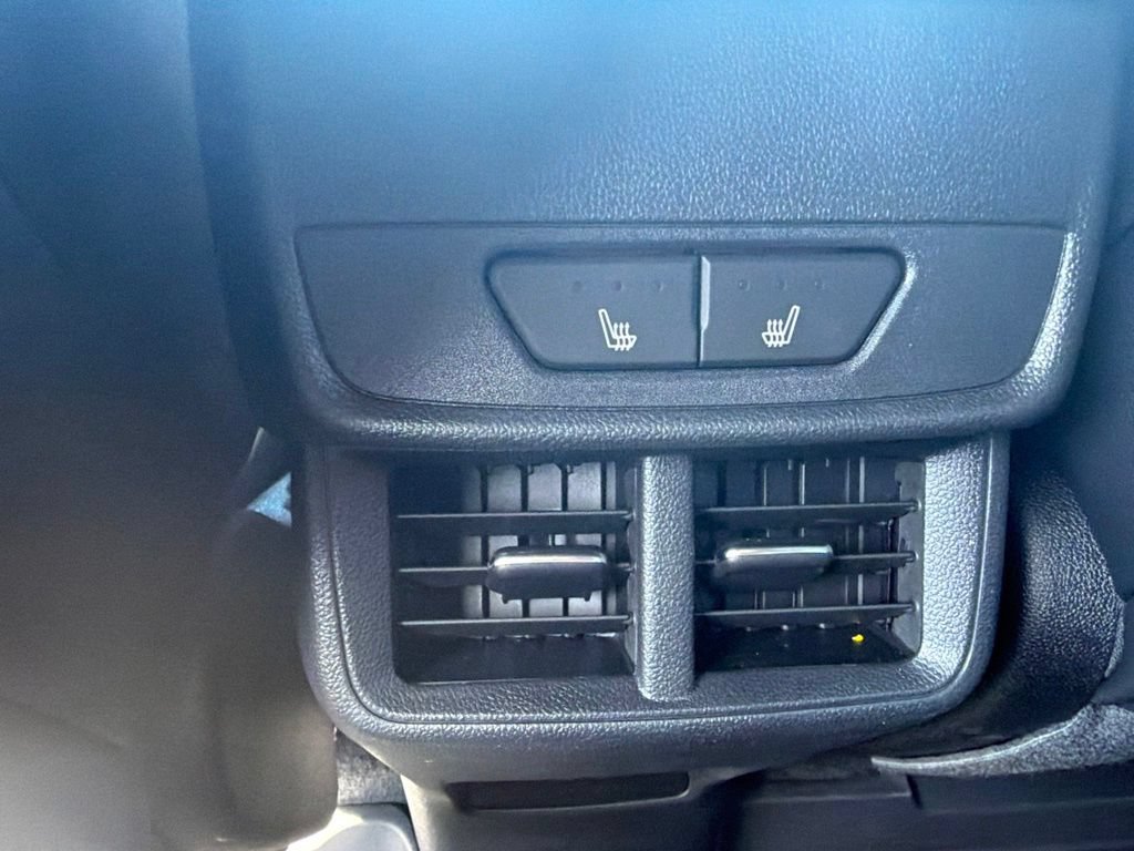New 2026 Chevrolet Equinox RS w/ Convenience Package III FWD image 17