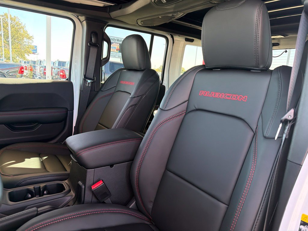 New 2027 Jeep Wrangler Unlimited Rubicon AWD/4WD image 13