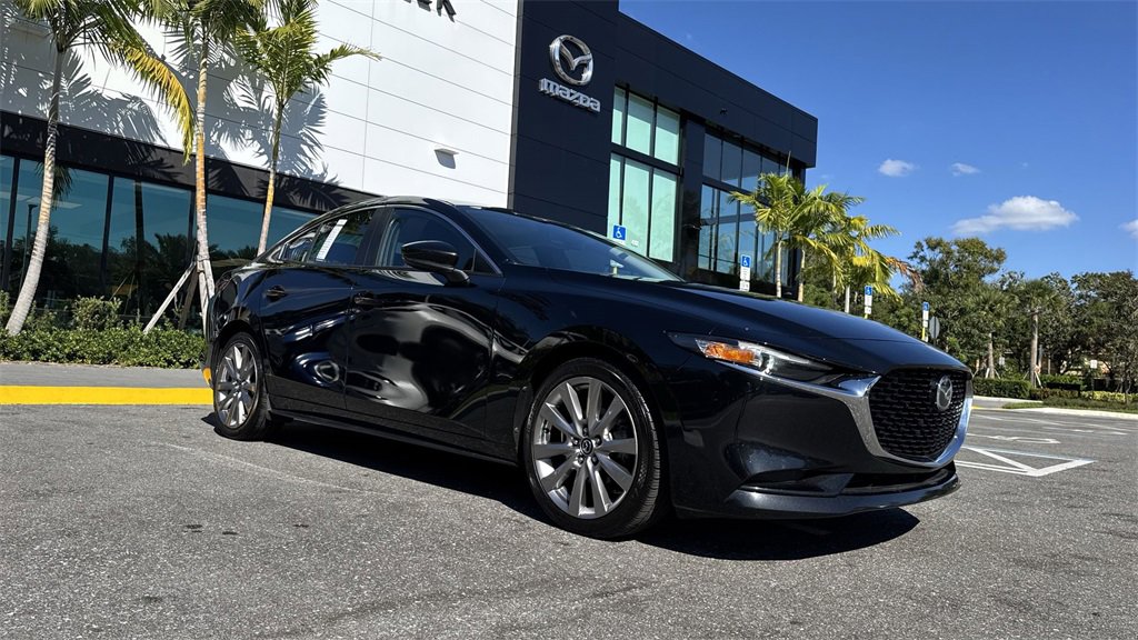 Used 2020 MAZDA MAZDA3 Sedan w/ Preferred Package image 23