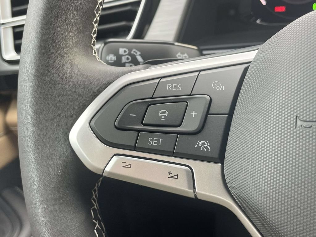 New 2026 Volkswagen Atlas Cross Sport SE FWD image 24