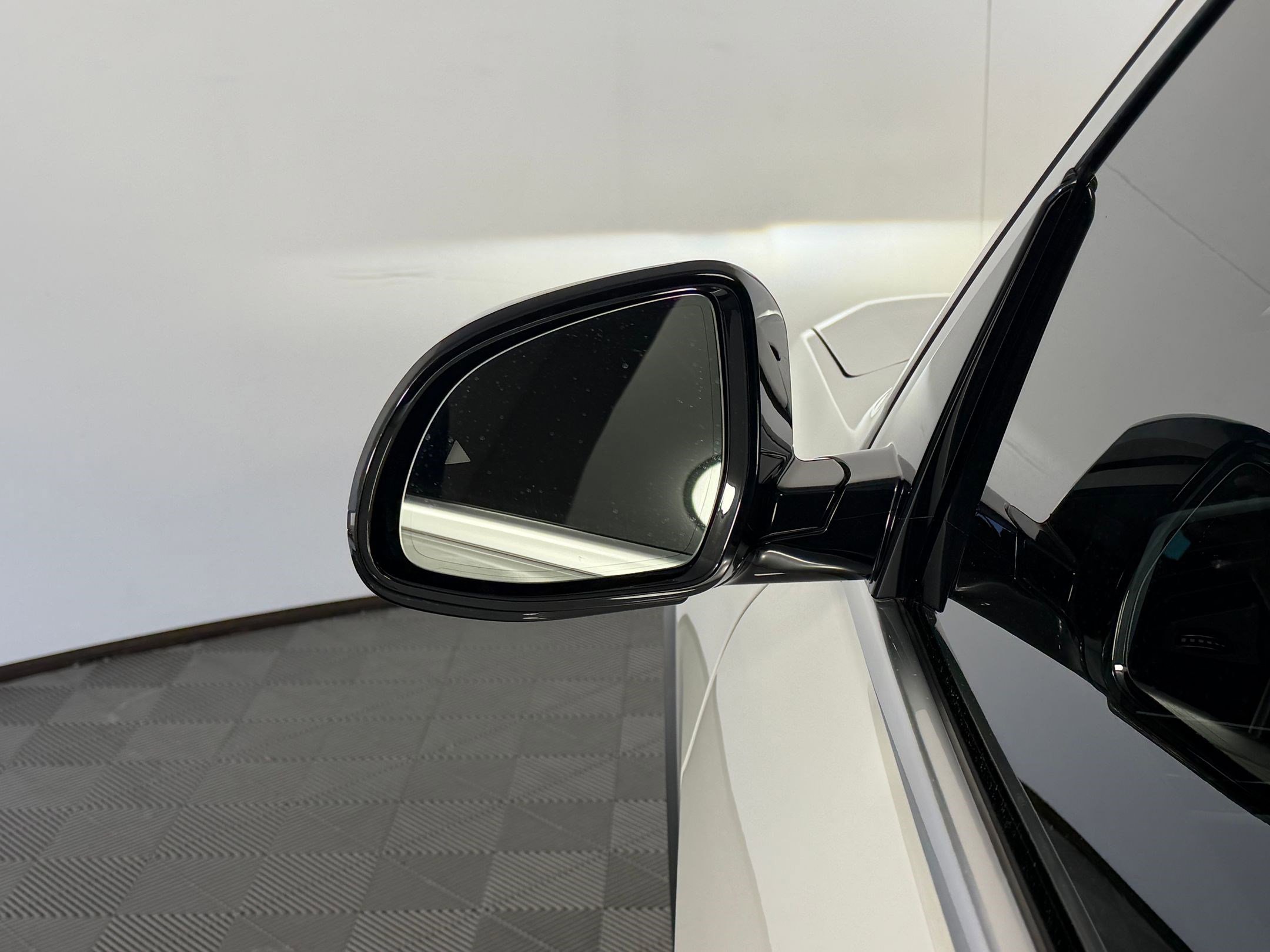 Used 2023 BMW X5 sDrive40i w/ Parking Assistance Package image 24