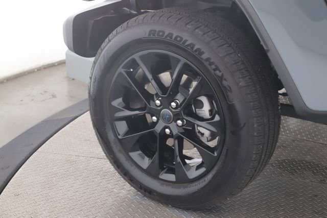 Used 2025 Jeep Wrangler Unlimited Sahara w/ Safety Group image 13