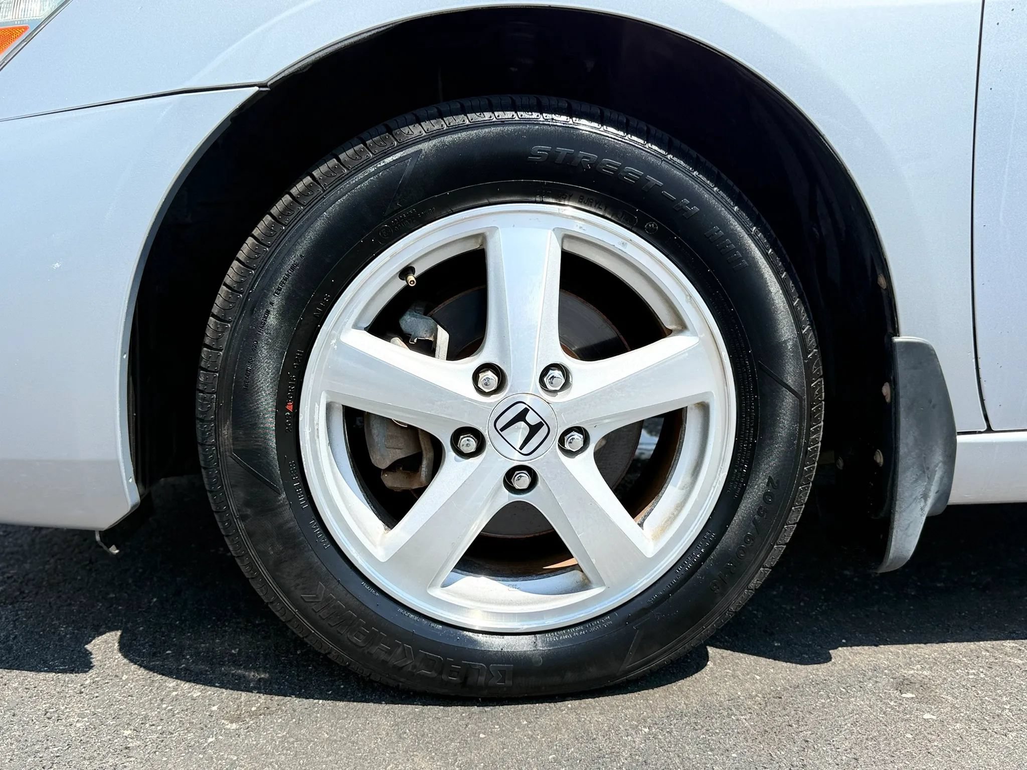 Used 2005 Honda Accord EX-L image 35
