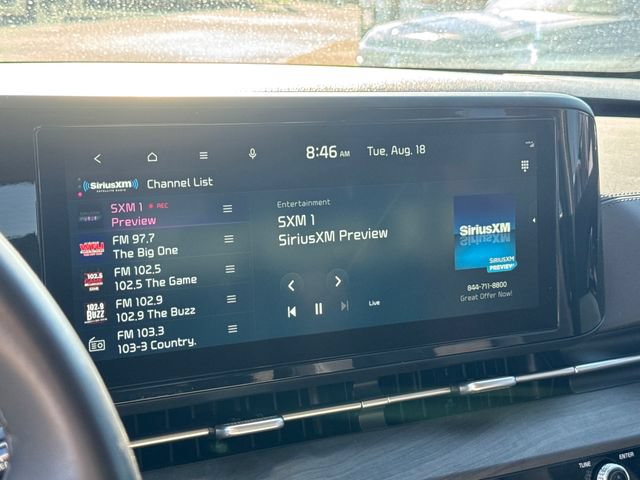 Used 2024 Kia Carnival EX FWD image 18