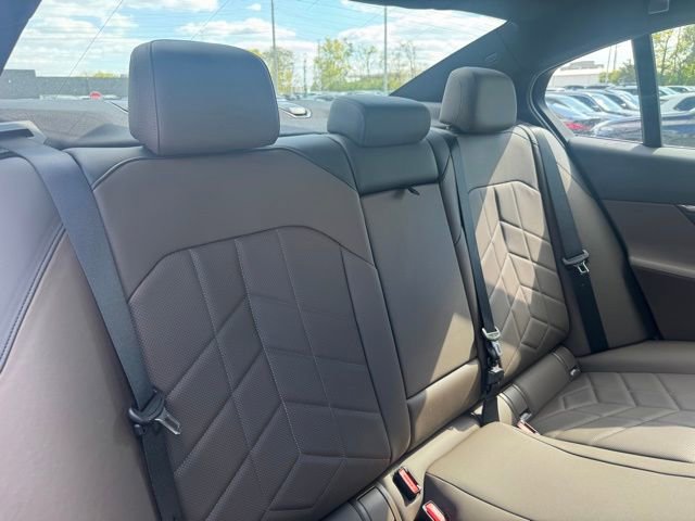 Certified 2025 BMW 540i xDrive w/ Premium Package image 29