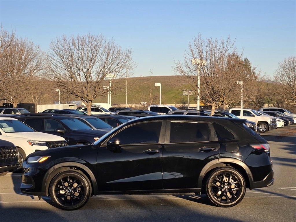 Used 2024 Honda HR-V Sport image 7