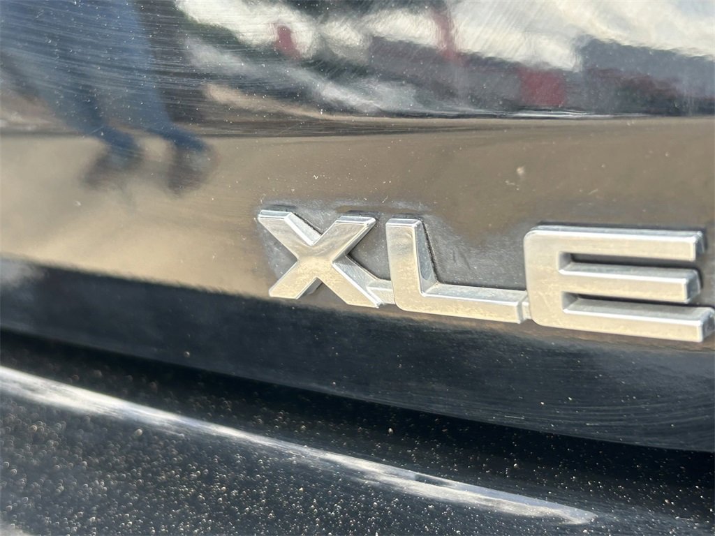 Certified 2023 Toyota Highlander XLE image 11