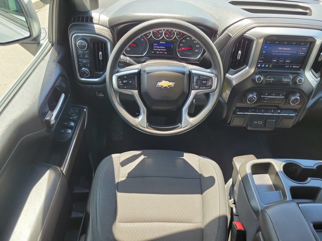 Used 2020 Chevrolet Silverado 1500 LT AWD/4WD image 13
