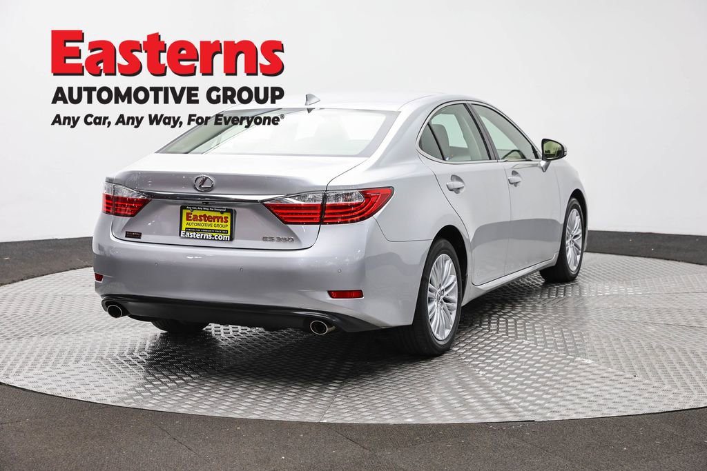 Used 2015 Lexus ES 350 w/ Luxury Package FWD image 5