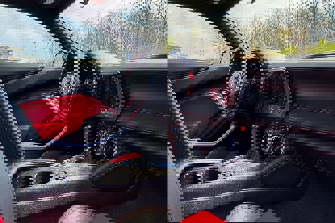 Used 2017 Chevrolet Camaro SS RWD image 12