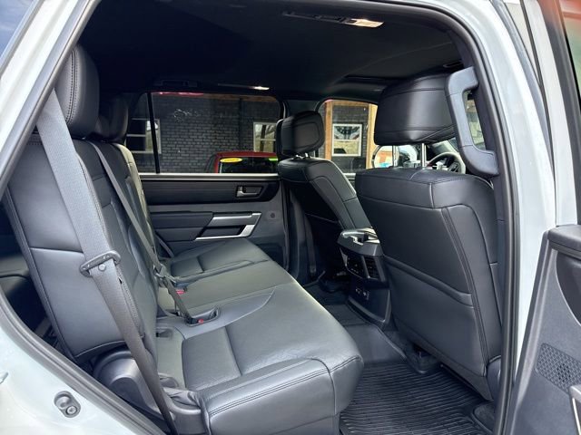 Used 2025 Toyota Sequoia Platinum image 12
