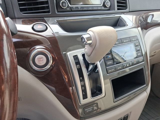 Used 2015 Nissan Quest SV image 18