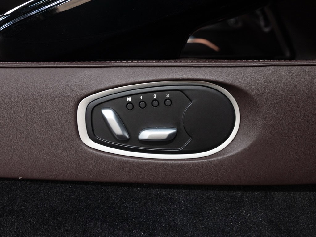 Used 2025 Aston Martin V8 Vantage Coupe RWD image 51