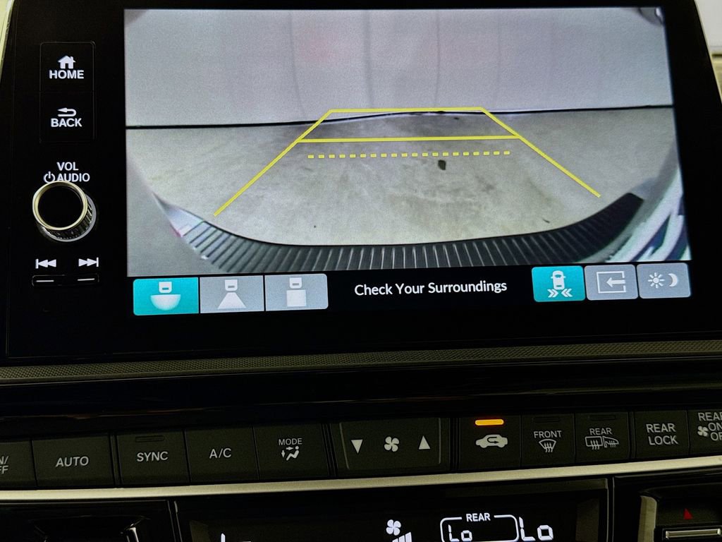 Used 2026 Honda Odyssey Touring image 19