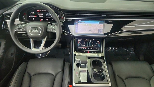 Used 2025 Audi Q8 Prestige w/ Prestige Package image 35