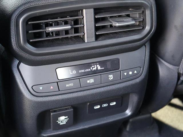 Used 2025 Honda Pilot TrailSport image 26