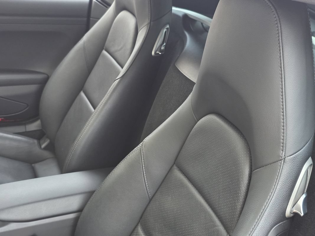 Used 2016 Porsche Cayman RWD image 22