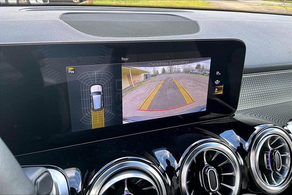 Used 2023 Mercedes-Benz EQB 250+ image 29