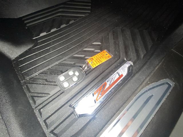 Used 2021 Chevrolet Silverado 1500 LT Trail Boss image 30