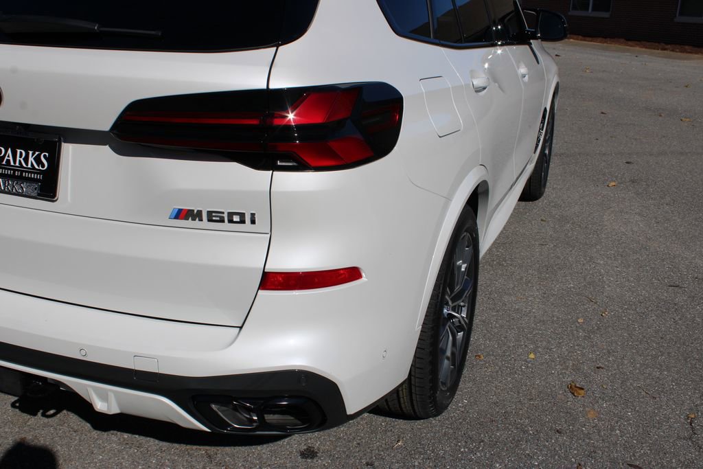 New 2026 BMW X5 M60i w/ Climate Comfort Package image 43