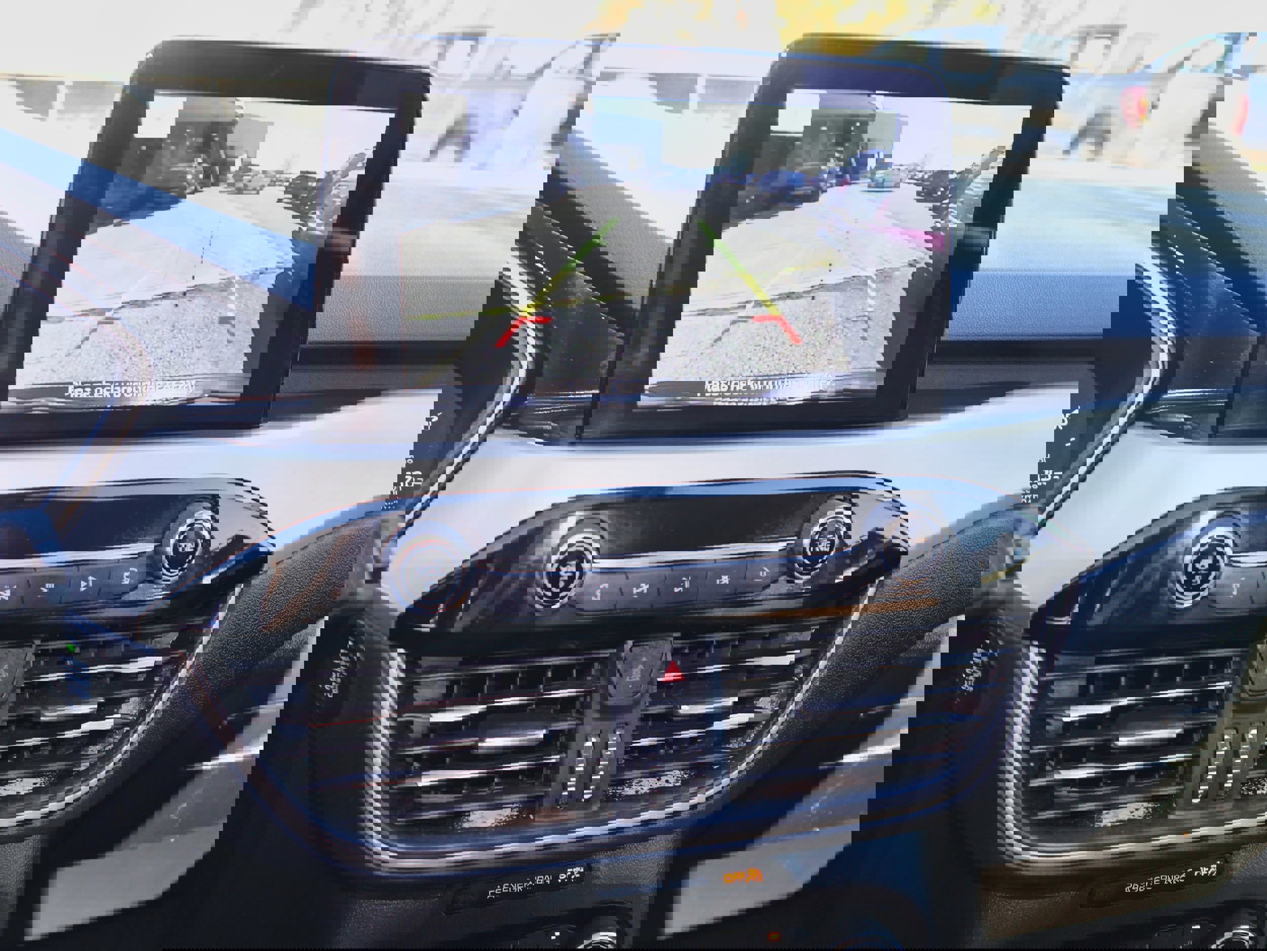 Used 2022 Ford Escape SE w/ SE Sport Appearance Package image 19