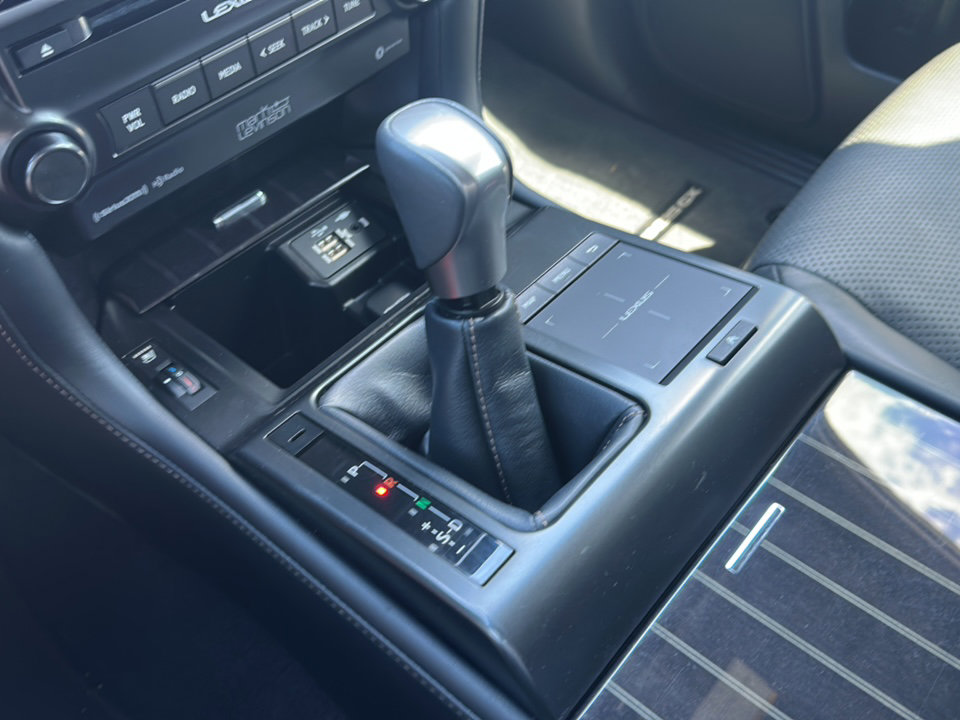 Used 2023 Lexus GX 460 Luxury w/ Accessory Package image 38