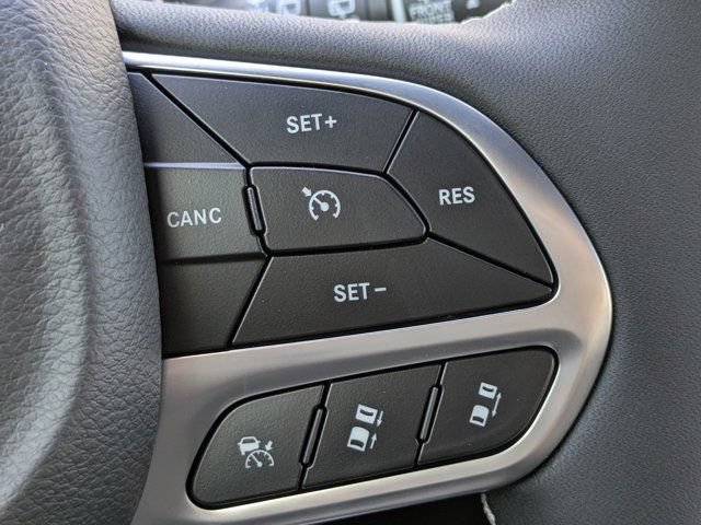 New 2026 Chrysler Voyager LX FWD image 22