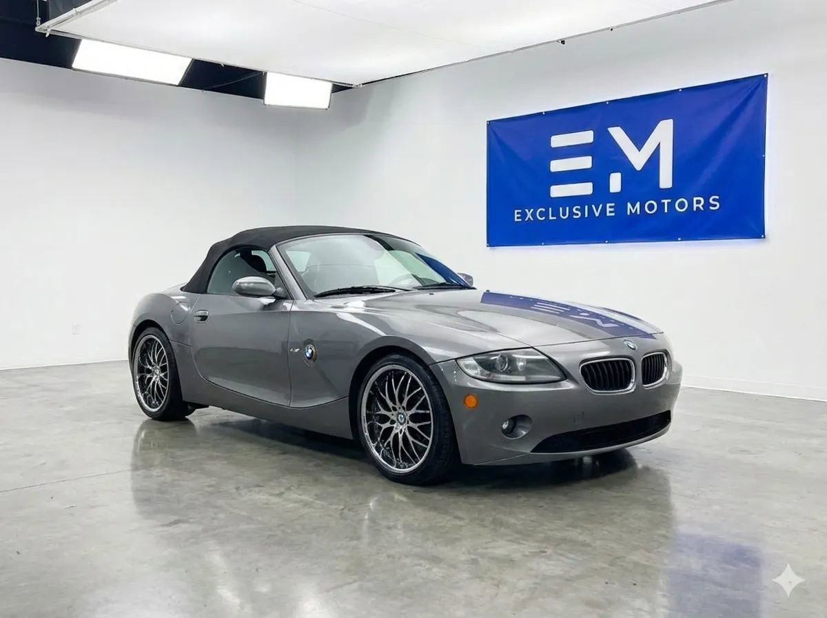 Used 2005 BMW Z4 2.5i image 1