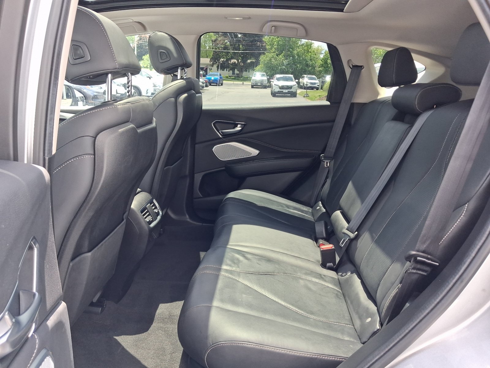 Used 2024 Acura RDX w/ Technology Package AWD/4WD image 18