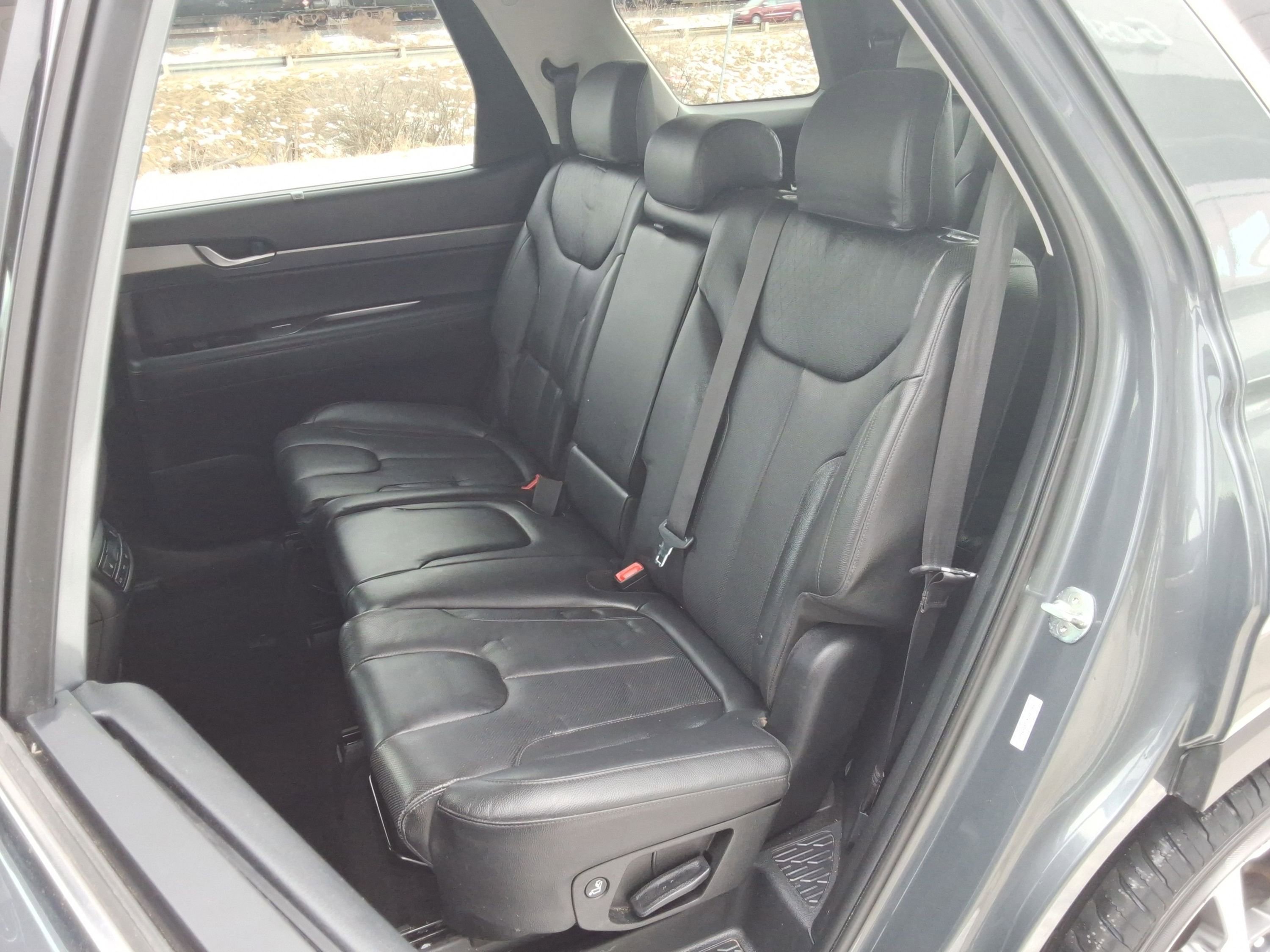 Used 2022 Hyundai Palisade SEL w/ 8P Bench Seat Package image 30