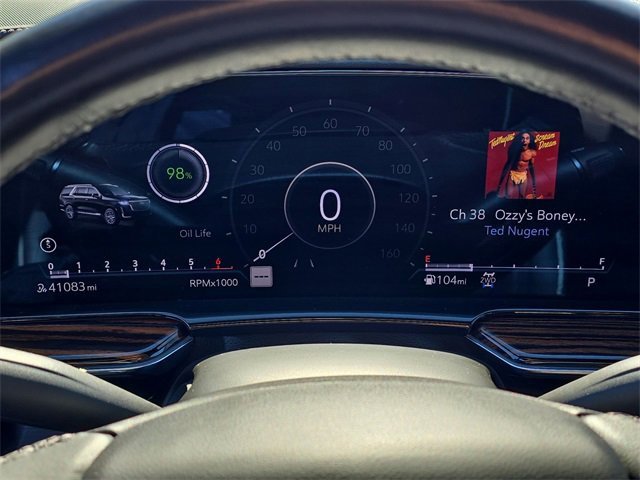 Certified 2022 Cadillac Escalade Premium Luxury image 11