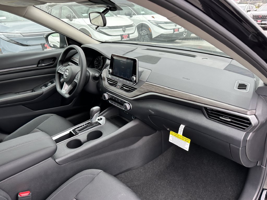New 2026 Nissan Altima 2.5 SV FWD image 15