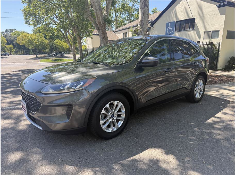 Used 2020 Ford Escape SE