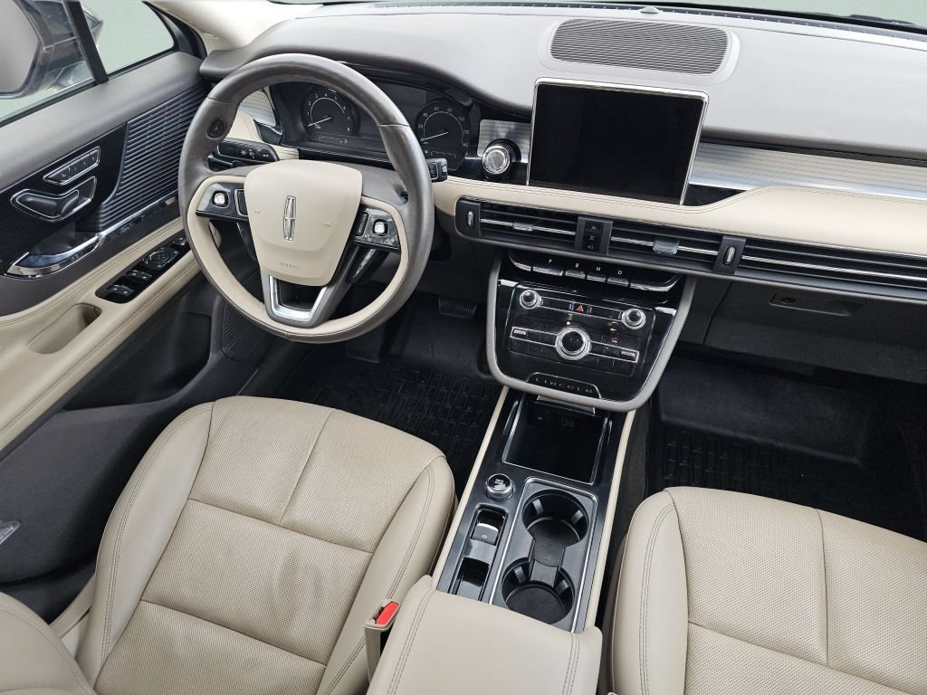 Used 2021 Lincoln Corsair AWD w/ Premium Package image 29