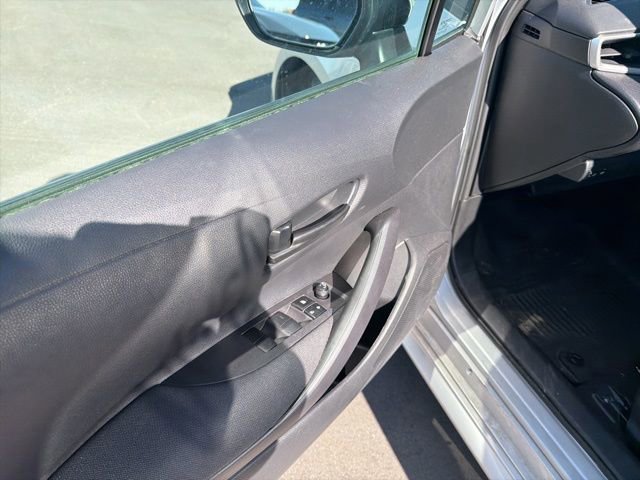 Used 2024 Toyota Corolla LE FWD image 13